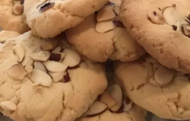 Delicious and Easy Almond Cookies Recipe