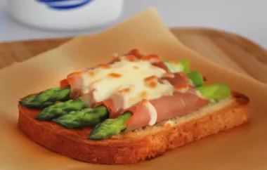 Delicious and Easy Bacon-Wrapped Asparagus on Toast Recipe