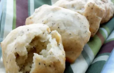 Delicious and Flaky Poppy Onion Biscuits Recipe