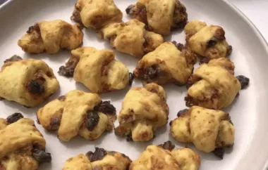 Delicious and Flaky Rugelach Recipe