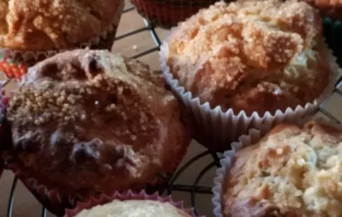 Delicious and Fluffy Maple Muffins Recipe