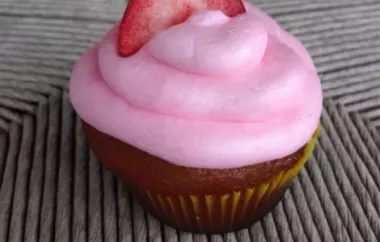Delicious and Fluffy Strawberry Cupcakes