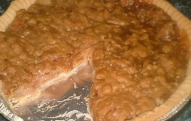Delicious and Fragrant Crispy Rhubarb Pie