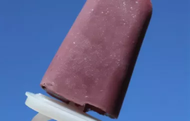 Delicious and Healthy Frozen Berry and Spinach Ice Pops Recipe