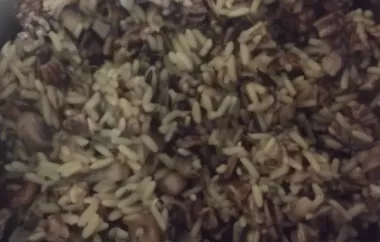 Delicious and Healthy Wild Rice with Rosemary and Cashew Stuffing Recipe