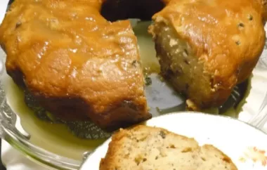 Delicious and Moist Mincemeat Cake Recipe
