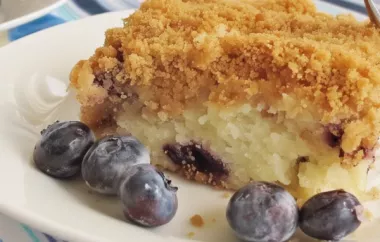 Delicious and Moist Sour Cream Blueberry Coffee Cake Recipe