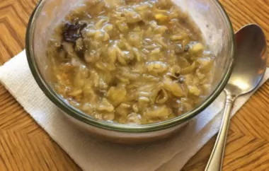 Delicious and Nutritious Banana Oatmeal for a Quick Breakfast