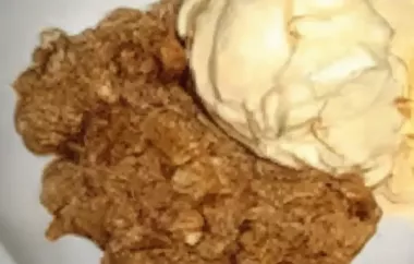 Delicious and Nutty Apple Crisp Recipe