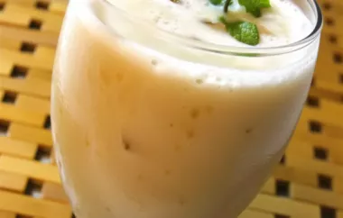 Delicious and Refreshing Rum and Raisin Banana Smoothie Recipe
