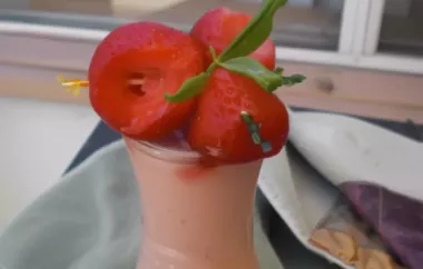 Delicious and Refreshing Strawberry Banana Smoovie Recipe