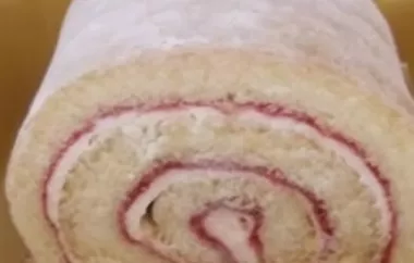 Delicious and Refreshing Strawberry Roll Cake Recipe