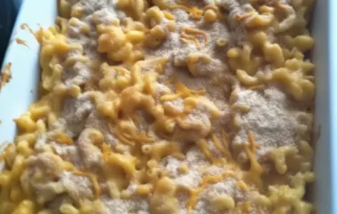 Delicious and simple baked mac 'n cheese recipe that the whole family will love