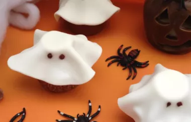 Delicious and Spooky Halloween Fondant Ghost Cupcakes