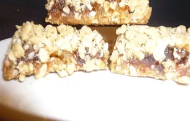 Delicious Apricot and Date Bars for a Sweet Treat