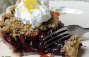 Delicious Blueberry Crumb Pie Recipe