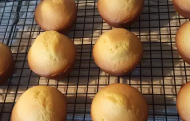 Delicious Buttermilk Cornbread Muffins Recipe