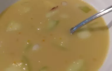 Delicious Cheddar Apple Soup Recipe