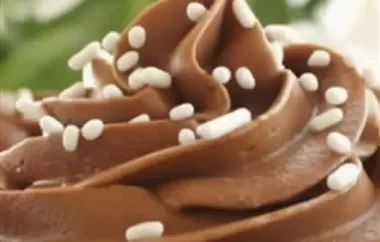 Delicious Chocolate Cream Cheese Frosting for Your Cakes and Cupcakes