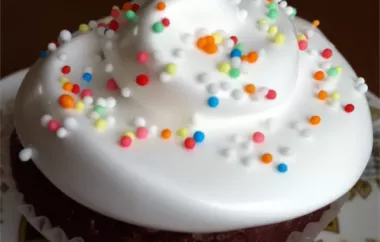 Delicious Fluffy White Frosting Recipe