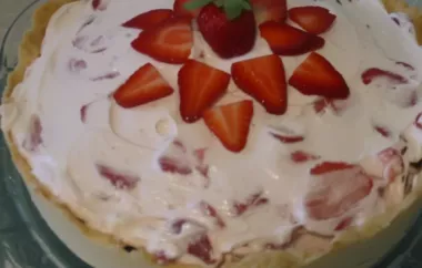 Delicious Fruit and Cream Pie Recipe