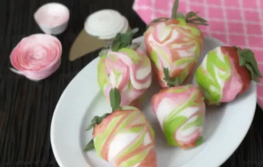 Delicious Marbled Chocolate Covered Strawberries Recipe