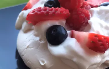 Delicious Mini Berry Pavlovas: A Sweet and Creamy Dessert