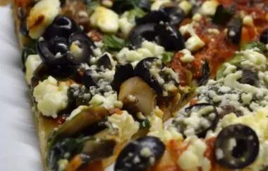 Delicious Pizza Recipe without the Traditional Red Sauce
