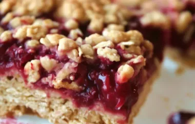 Delicious Raspberry Oatmeal Cookie Bars Recipe