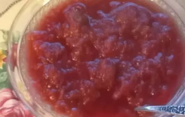 Delicious Slow Cooker Apple Raspberry Sauce Recipe