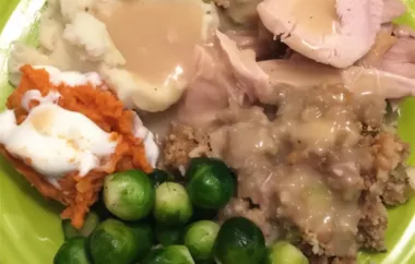 Delicious Thanksgiving Turkey with Cornbread Stuffing Recipe