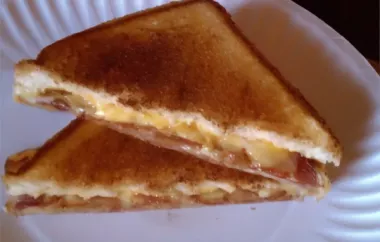 Deliciously Melty Elvis Grilled Cheese Sandwich Recipe