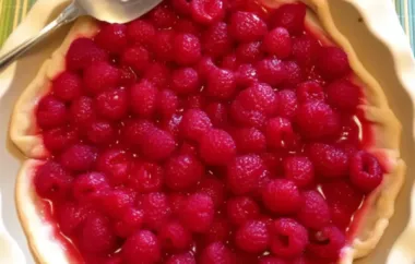 Fresh and Delicious Summer Raspberry Pie