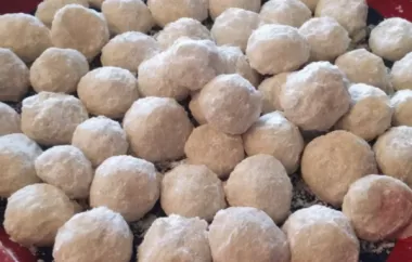 Gram's Snow Balls - A Delicious Holiday Treat