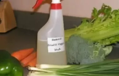 Homemade Natural Fruit and Veggie Wash