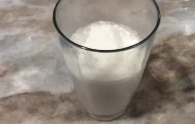 Icy Banana Milkshake Recipe: A Refreshing and Creamy Banana Delight