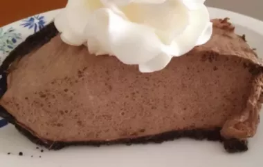 Indulge in this decadent and effortless No-Bake Nutella Pie