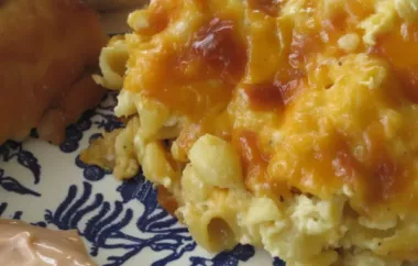 Lazy Baked Macaroni and Cheese - Easy and delicious comfort food!