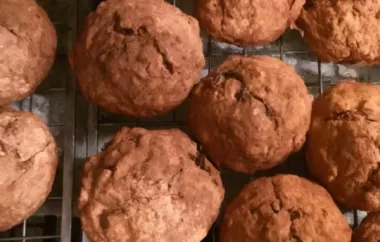 Muesli-Applesauce Muffins
