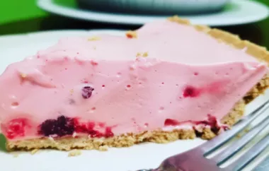No-Bake Creamy Raspberry Pie Recipe
