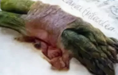 Prosciutto-Wrapped Asparagus and Mozzarella Parcels