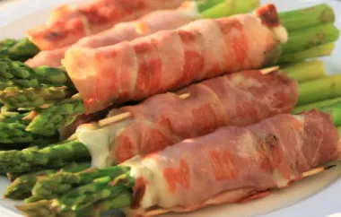 Prosciutto-Wrapped Asparagus with Cheese