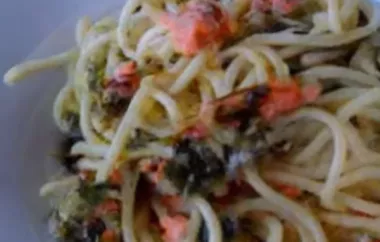 Quick and Easy Spaghetti with Smoked Salmon and Parsley in Cream Sauce