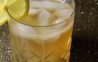 Refreshing and Citrusy John Collins Cocktail Recipe