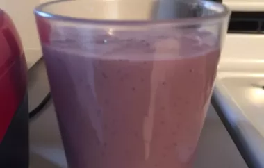 Refreshing and nutritious yogurt berry smoothie recipe