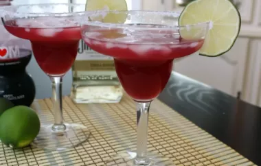 Refreshing and Tangy Pomegranate Margarita Recipe