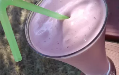 Refreshing and Tropical Hurricane Smoothie Recipe