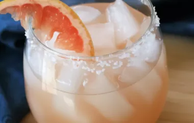 Refreshing Grapefruit Cocktail with a Salty Twist