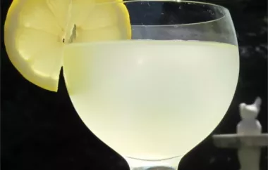 Refreshing Homemade Ginger Lemonade