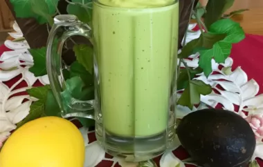 Refreshing Lemon Spinach Mint Smoothie